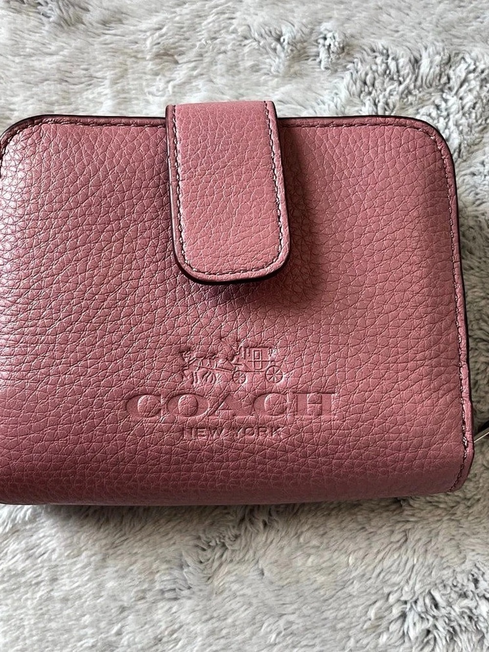COACH Medium Corner Zip Wallet Pink
